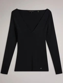 Fitted V-Neck Long Sleeve Knit Top