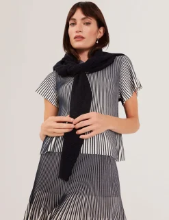 Textured Knit Fluted Short Sleeve Top