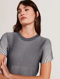 Textured Knit Fluted Short Sleeve Top